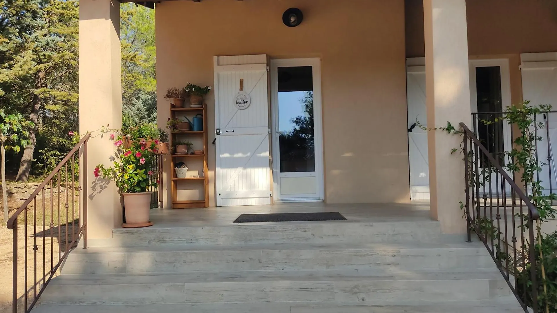 Olive & Safran Bed & Breakfast Ollieres