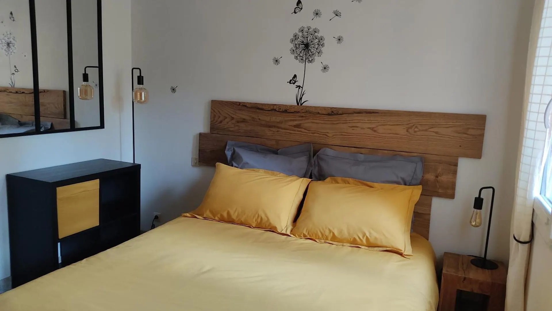 Olive & Safran Bed & Breakfast Ollieres 0*,  France
