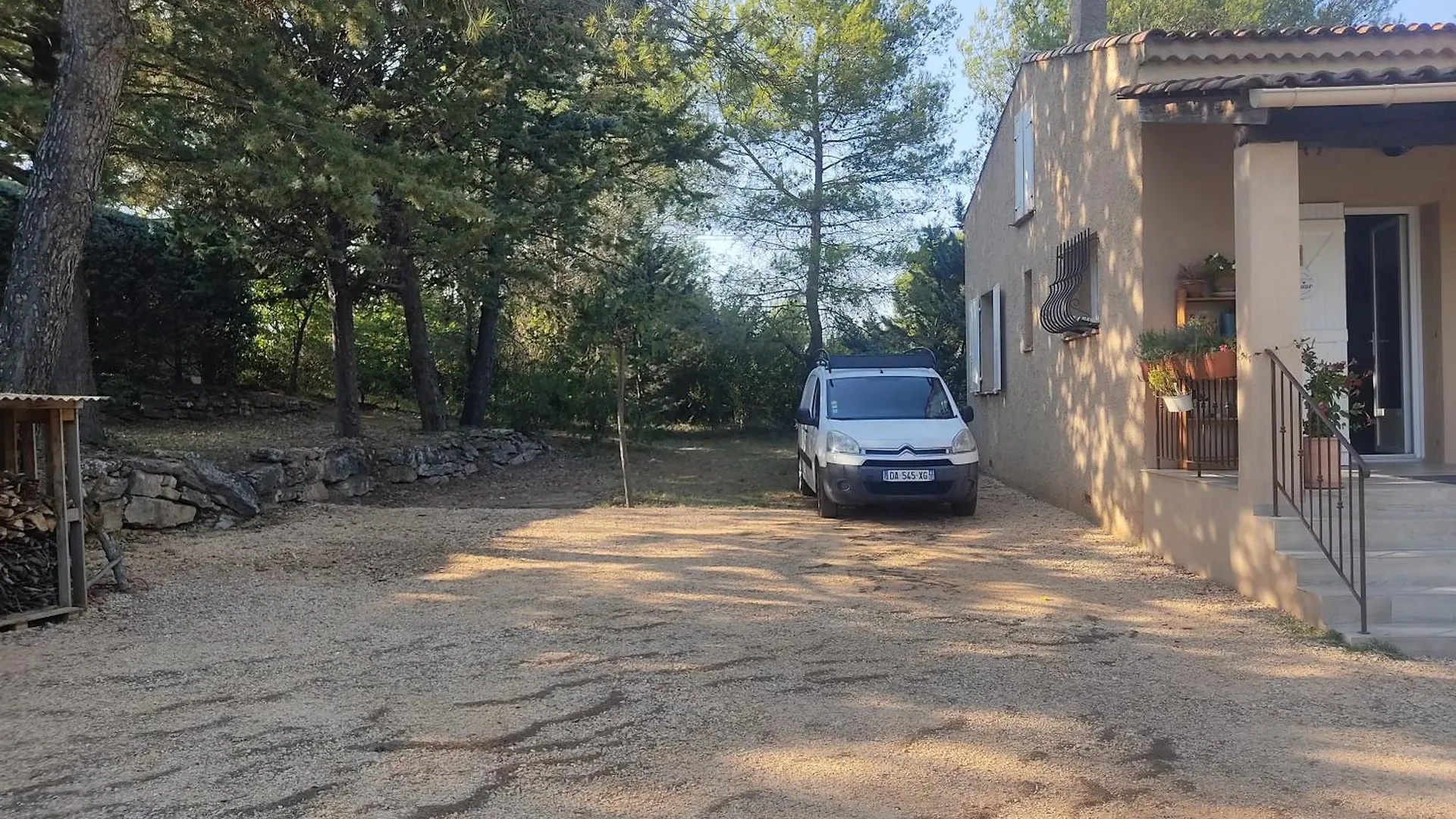 Olive & Safran Bed & Breakfast Ollieres 0*,  France